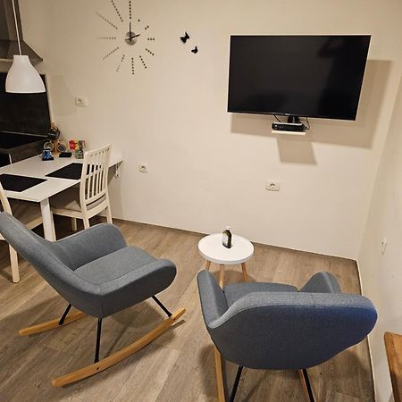 Studio Apartma V8 Maribor Bagian luar foto