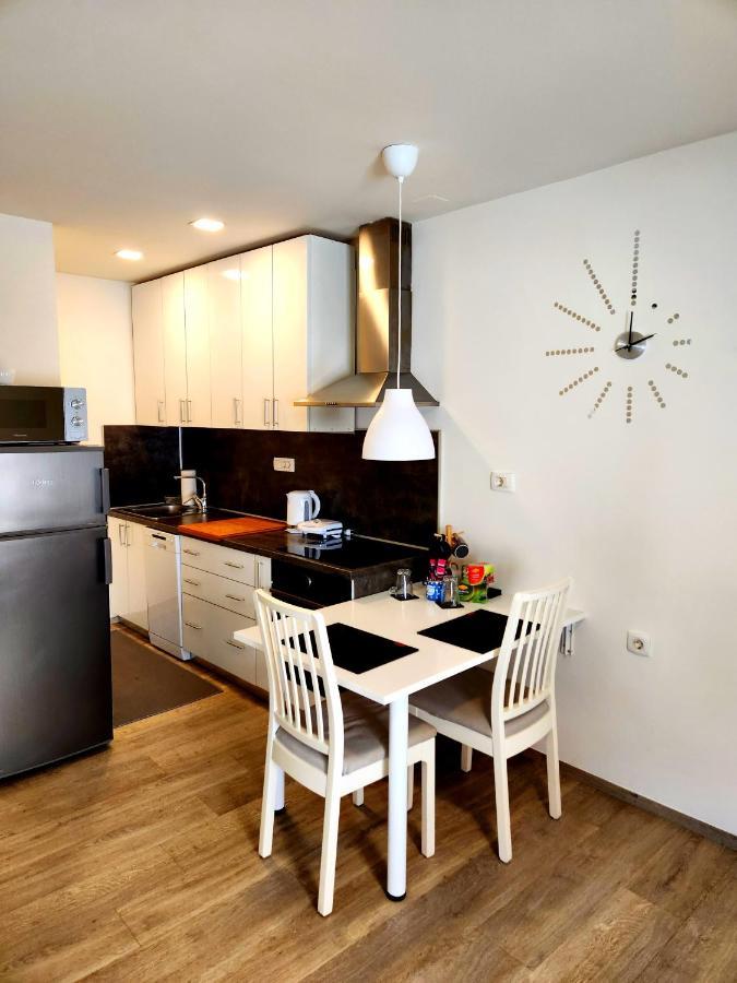 Studio Apartma V8 Maribor Bagian luar foto